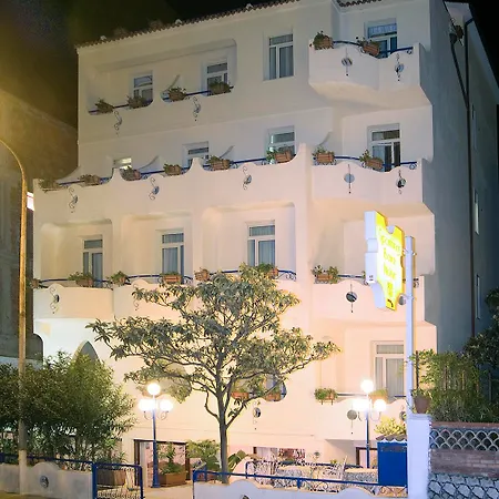Athena Otel Giardini Naxos