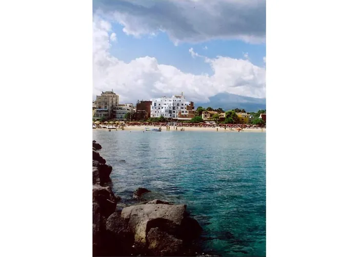 Athena Giardini-Naxos